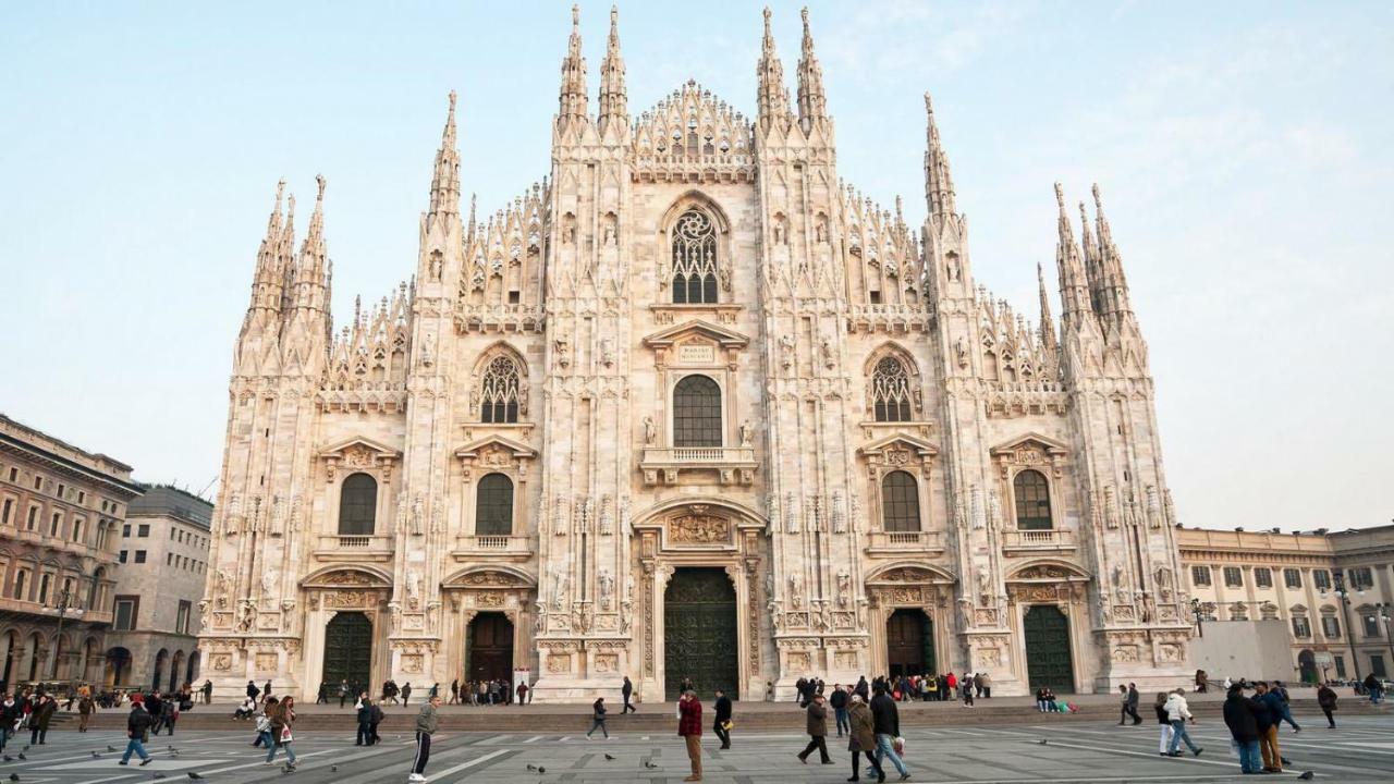 Grazioso Bilocale A 100 Mt Dalla Metropolitana Sesto San Giovanni Luaran gambar